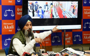 Shiromani Akali Dal to Present Video Evidence to Governor, Demands Action Against Police for Attack on Sukhbir Singh Badal
