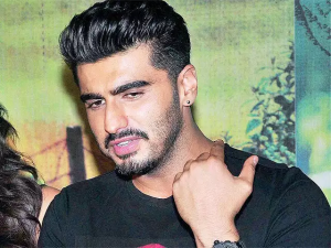 Arjun Kapoor falls victim to online scam, warns fans