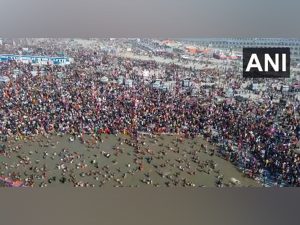 110 million devotees take holy dip at Sangam in first two weeks