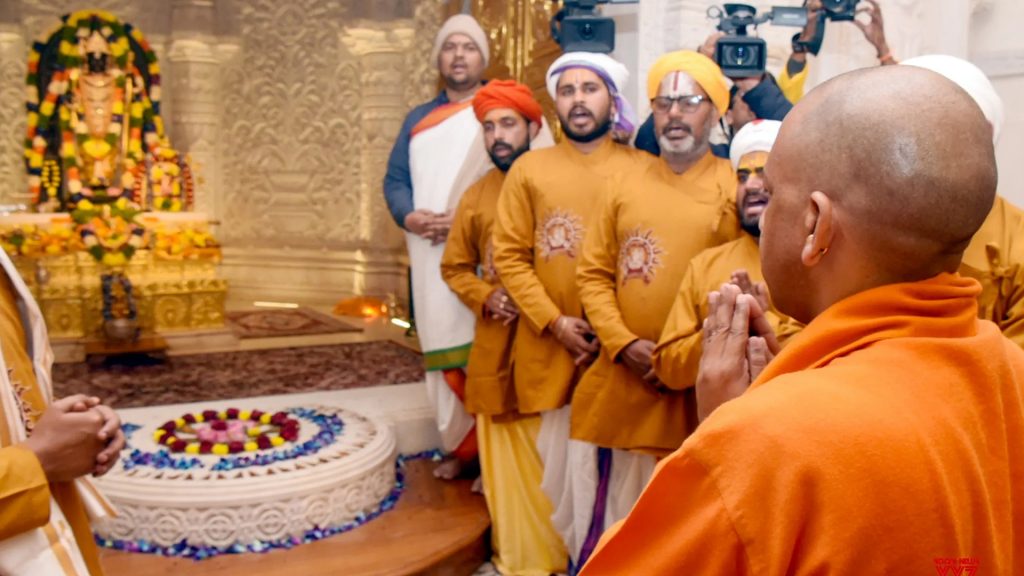 CM Yogi visits Ram Mandir on 1st anniversary of ‘Pran Pratistha’, seeks blessings