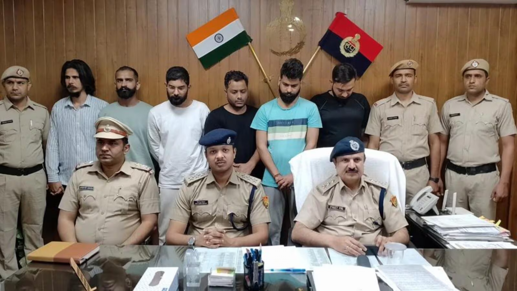 Fake call centre busted in Gurugram, 11 arrested