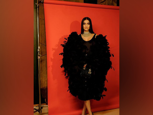 Sonam Kapoor dazzles in black outfit at Sabyasachi’s 25th anniversary runway show