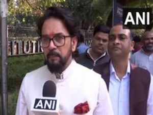 Keijriwal runs Punjab govt through remote control: Anurag Thakur