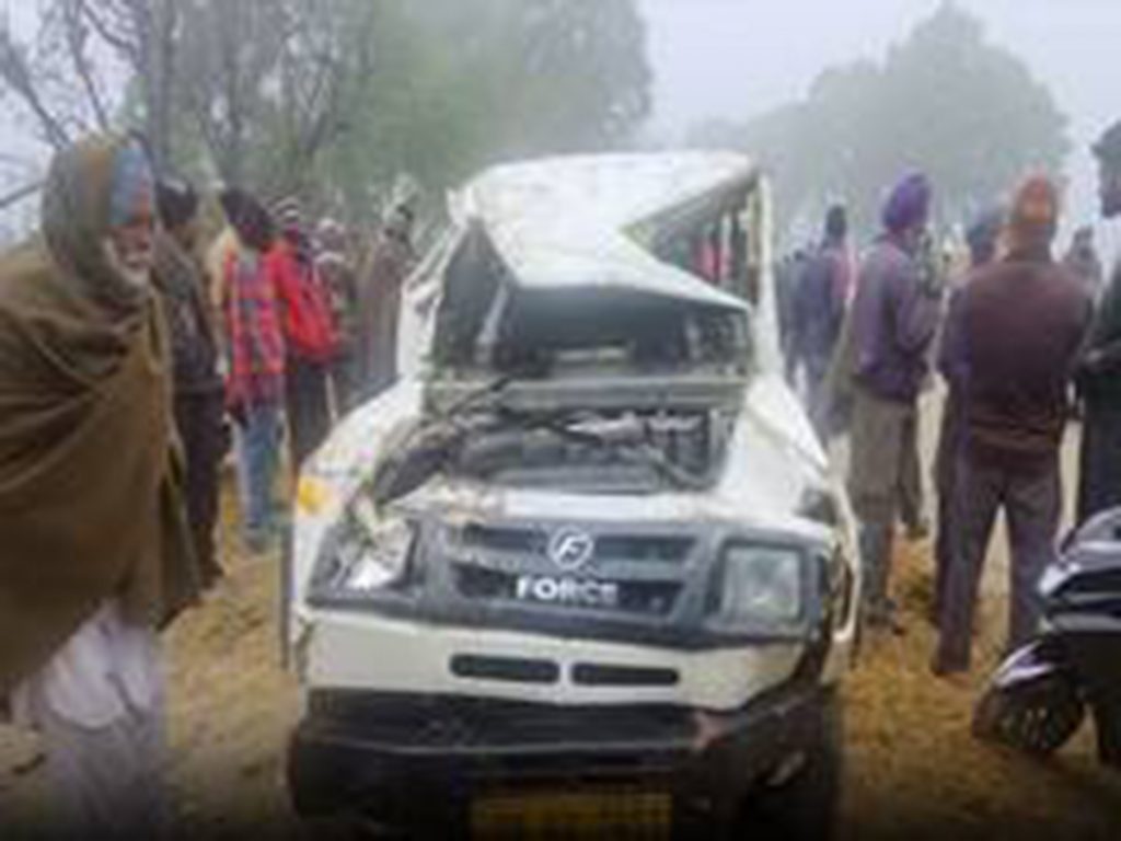 Six dead, several missing after vehicle plunges into canal in Haryana 