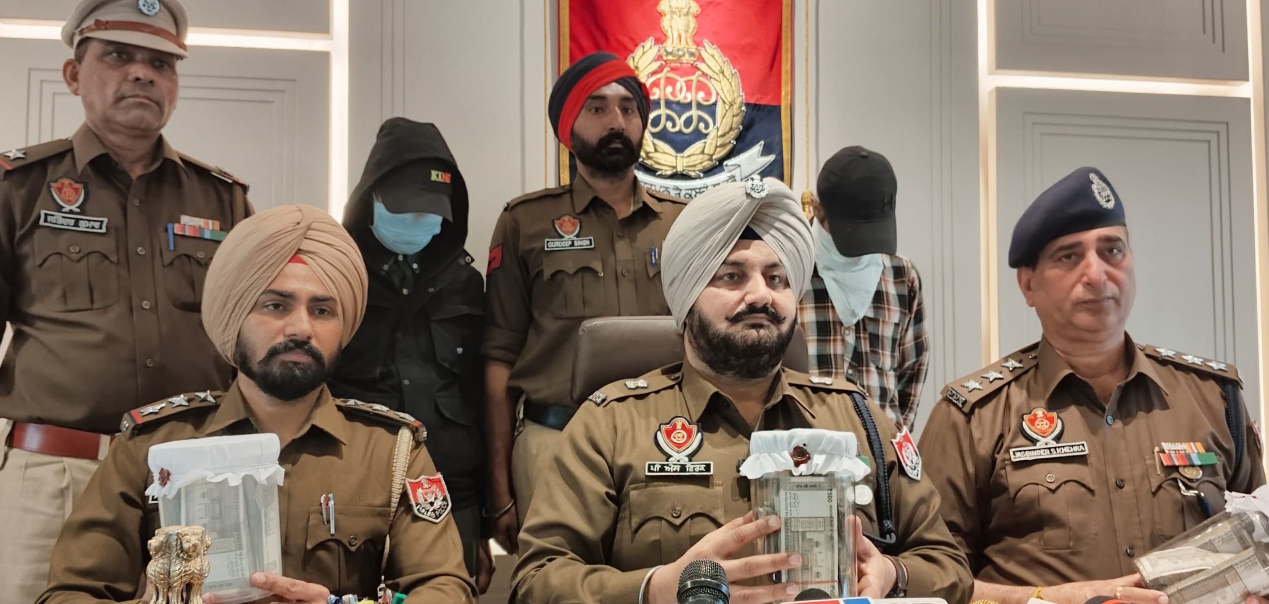 Two held for robbing factory worker of Rs 14.80 lakh, Rs 8 lakh recovered, three accused absconding