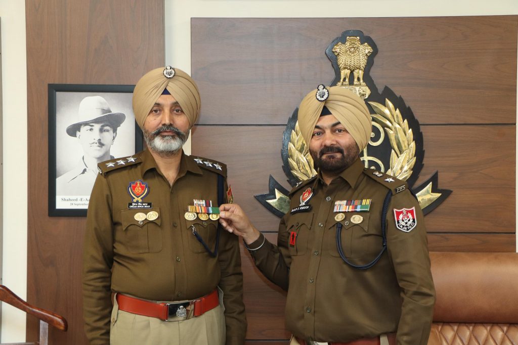 DGP Punjab awards commendation Disc to DSP Shahkot