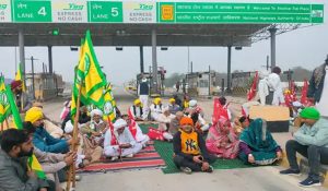 Farmers make Delhi-Patiala highway toll free; vehicle pass without paying tax