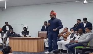 Chautala inaugurates library in Sirsa village