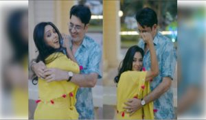 Rupali Ganguly gets romantic while celebrating 12th wedding anniversary with hubby Ashwin