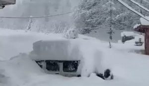 Rare Snowfall in Gurez Valley in May; Sudden Drop in Temperatures Creates Winter-like Atmosphere