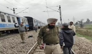 Passenger train derails near Karnal on way to Delhi; main line blocked