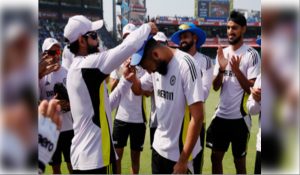 2nd ODI: Kohli returns, Varun handed ODI debut as England elect to bat against India