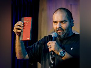 ‘Cheap publicity’, BJP, Shiv Sena leaders slam Kunal Kamra