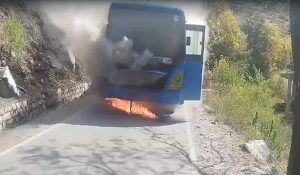 Driver alertness saves many lives as HRTC bus catches fire
