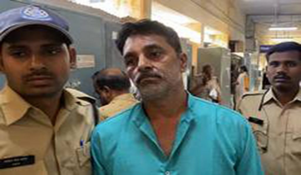 Man arrested for setting shop on fire in Indore in MP