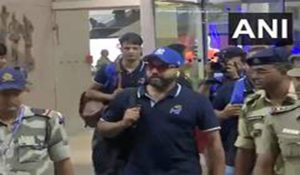 Mumbai Indians reaches Chennai ahead of IPL inaugural match against CSK