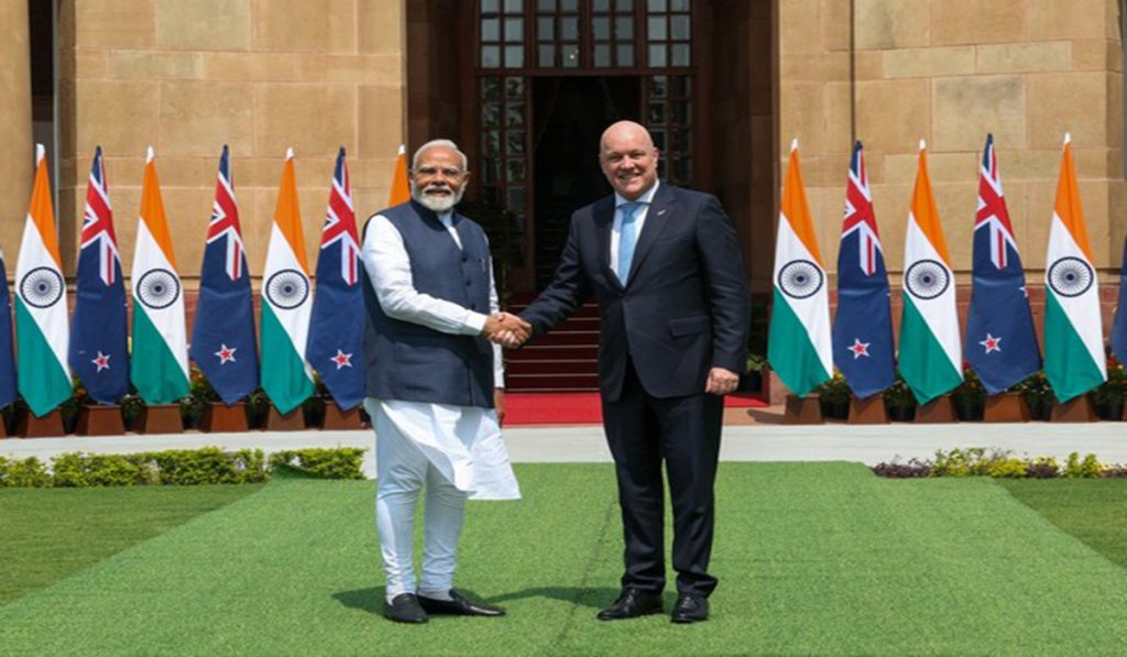 PM Modi welcomes New Zealand PM to Delhi 