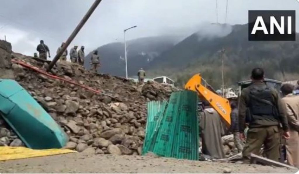 Three people injured after landslide hit J&K’s Pahalgam  