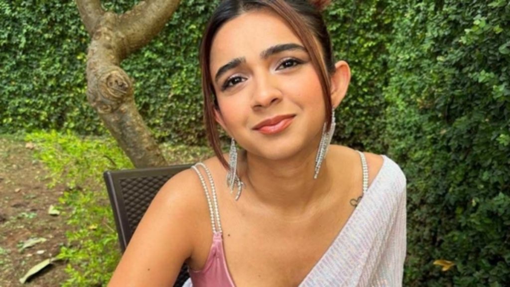 he had posted a cryptic message in her Instagram broadcast channel, stating, “Diwaaron ke bhi kaan hote hain” (Even walls have ears), which many interpreted as a reference to the controversy.