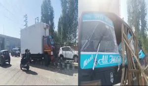 Truck crashes into divider in Jind: Driver injured badly