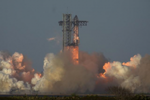 SpaceX loses Starship rocket in eighth test flight, completes catch of Super Heavy Booster