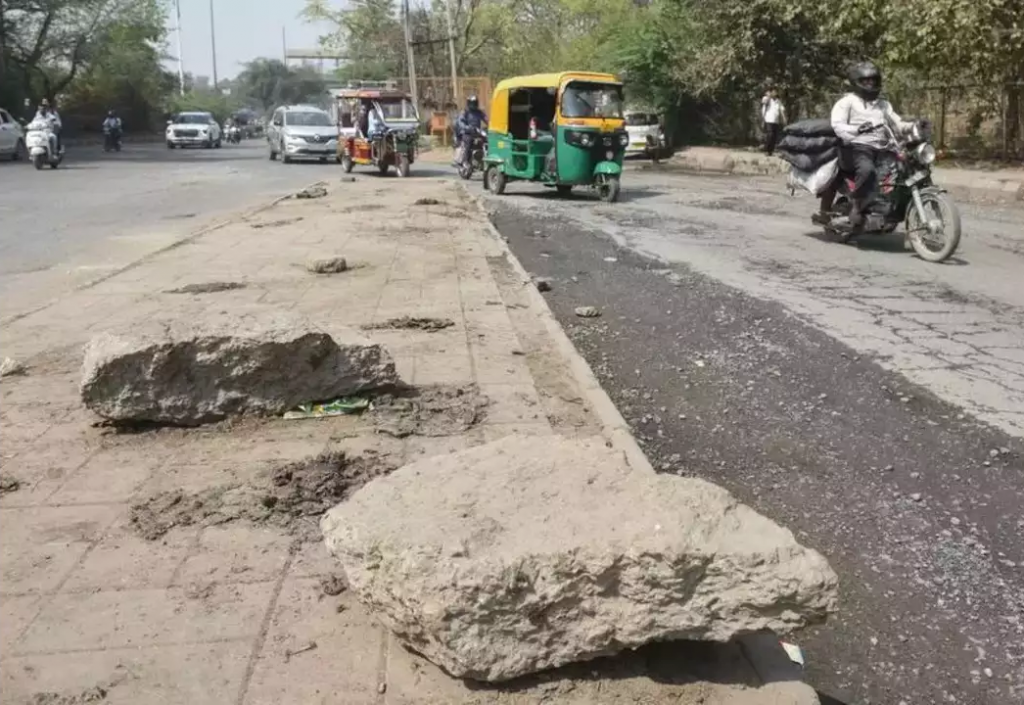 A 37-year-old man dies after falling into a pothole in South Delhi