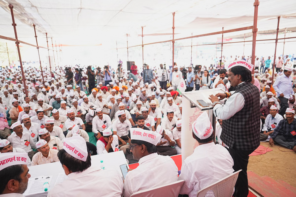 Mumbai: Farmers protest against Rs 86,300 crore Shaktipeeth Highway project