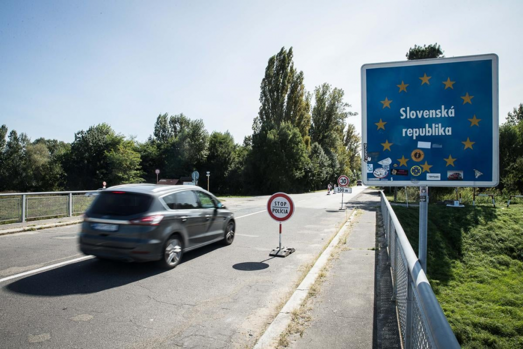 Czech Republic resumes border controls with Slovakia amid FMD outbreak