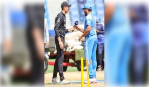 Champions Trophy: Smith replaces Henry as NZ opt to bat against unchanged India