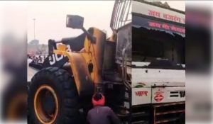 Criminals attack coal project in Jharkhand; one worker shot at, vehicles torched