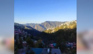 Rain and storm warning in 3 districts of Himachal; Temperature drops by 6 degrees