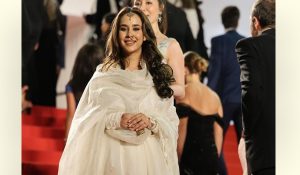 Punjabi Singer Sunanda Sharma warns against fraudulent claims on her business contracts