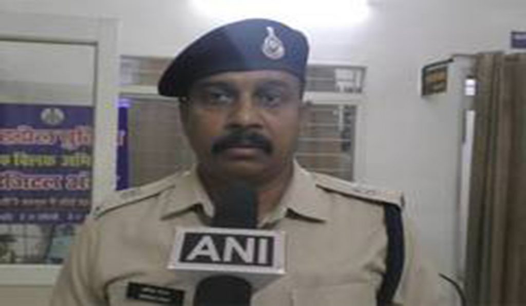 Four killed, 20 injured after pick-up van carrying 'Baraatis' overturns in Madhya Pradesh