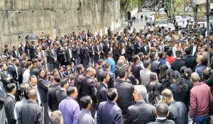 HC lawyers protest over assaulting lawyer by police constable in Himachal, demands action