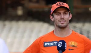 Mitchell Marsh re-signs three-year contract with Perth Scorchers