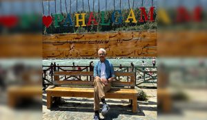 “This is our Kashmir, our country, we will come here”: Atul Kulkarni visits Pahalgam following terror attack