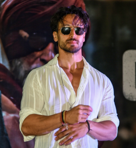 Tiger Shroff’s dance face-off with young fan steals the show at Zee Cine Awards 2025