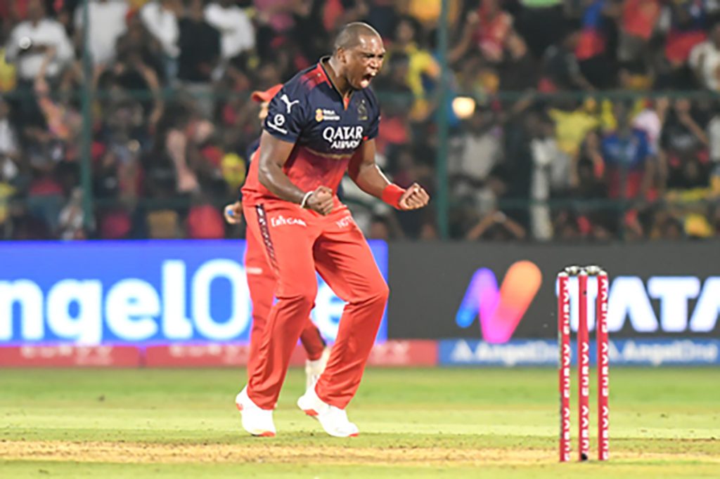 Dayal helps RCB edge out CSK in another Chinnaswamy thriller