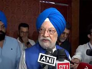 Excise cuts, VAT coordination helped slash Petrol, Diesel prices: Hardeep Puri