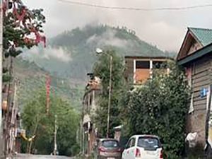 Fresh cross-border firing by Pakistan in Uri sector along LoC