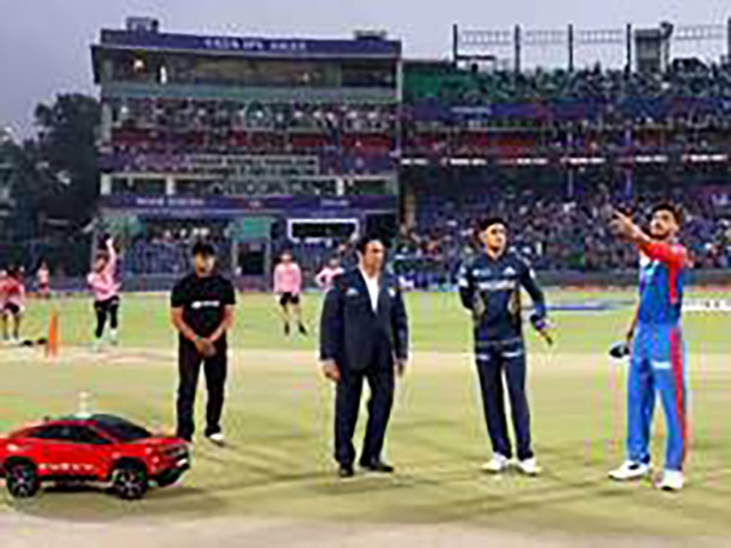 GT elect to bowl first against DC at Arun Jaitley stadium