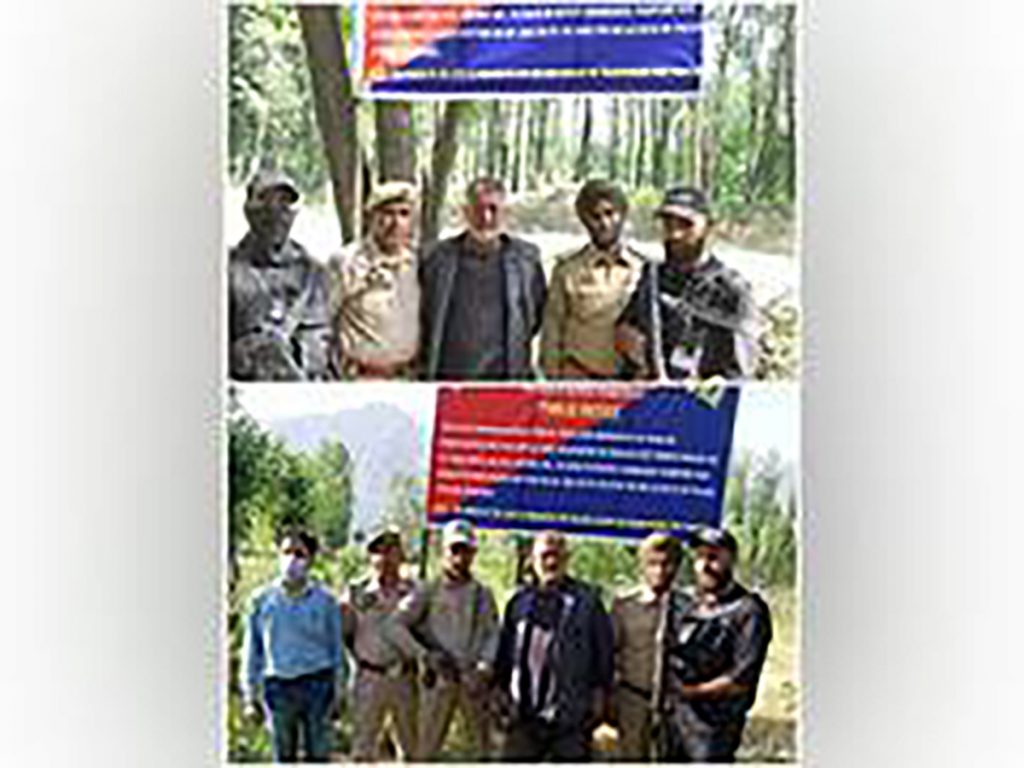 J&K Police seize property of proclaimed Terrorist involved in Arms smuggling in Pampore