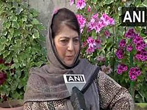 Modi government should not be politically penalized for exploring peaceful means: Mehbooba Mufti
