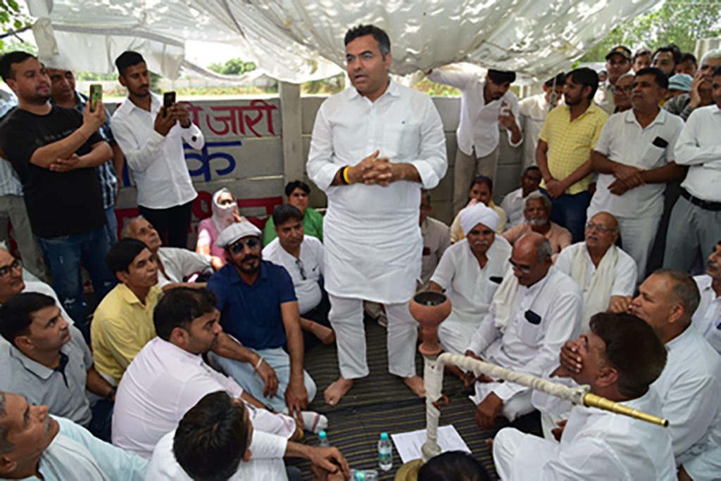 Parvesh Verma promises urban makeover for 48 villages under Master Plan 2041