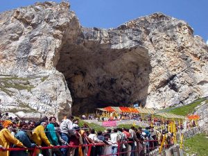Centre approves deployment of 581 companies of CAPF for Amarnath Yatra security