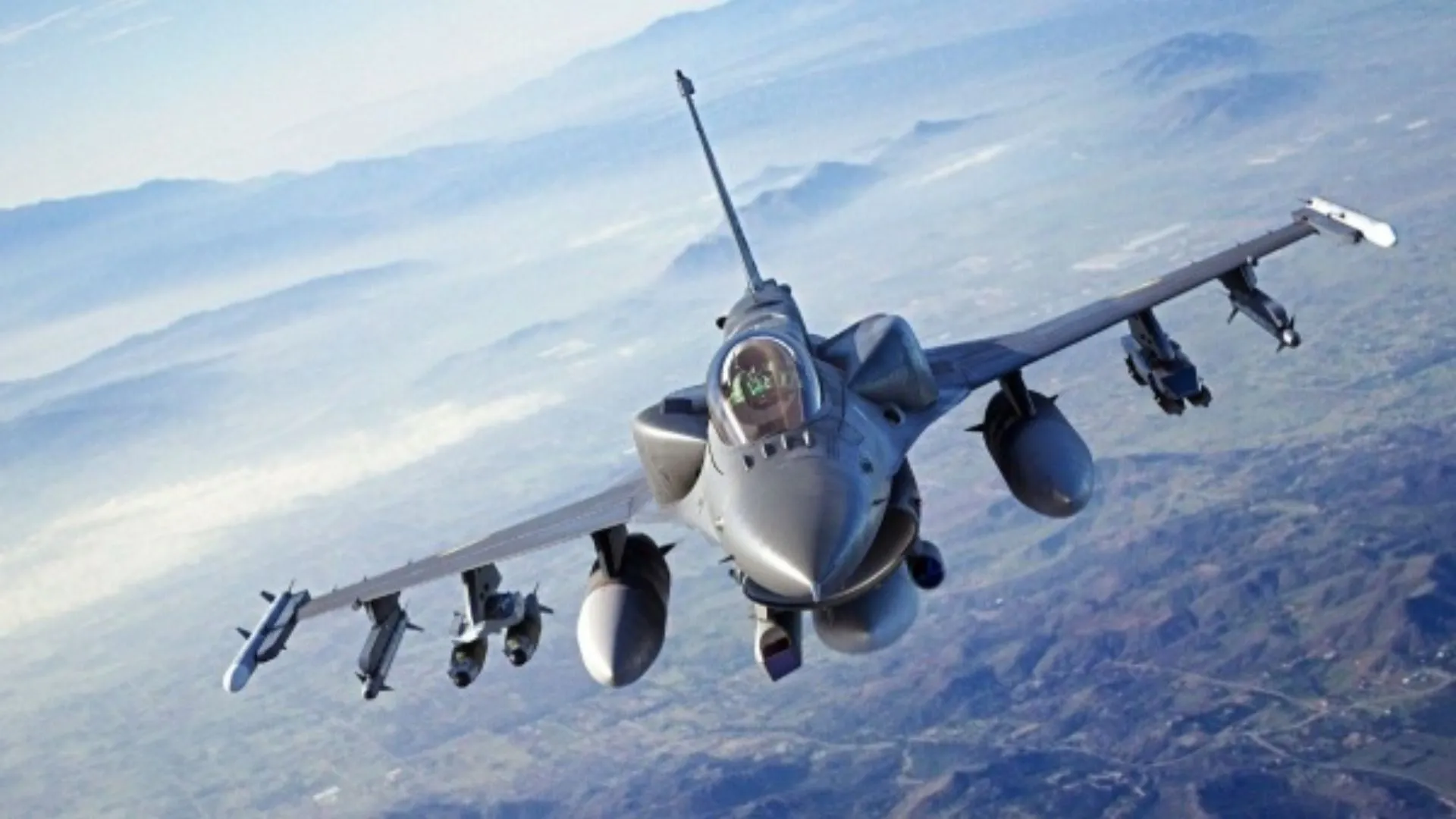 Pakistani Fighter Pilot Captured After Jet Crashes Near Jaisalmer