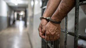 Delhi: Three thieves arrested, six stolen phones recovered