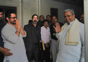 CM Siddaramaiah, Aamir Khan exchange pleasantries at Rashtrapati Bhavan in Delhi