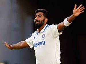 1st Test: Bumrah takes 5 as India edges past England by 6 runs