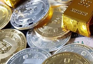 Gold, silver prices decline amid global tariff uncertainty